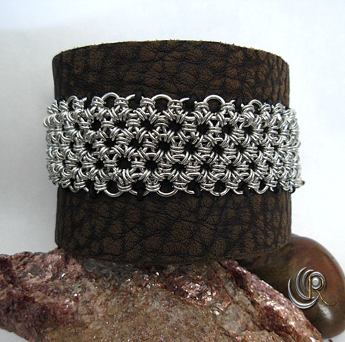 Leather wristband with metal mesh bracelet
